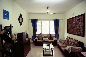 Oyo Apartments Kalyani Nagar Pune Exterior photo